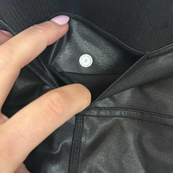 NEVER WORN!! Lululemon Faux Leather Pant: Size 8 - Picture 4 of 5